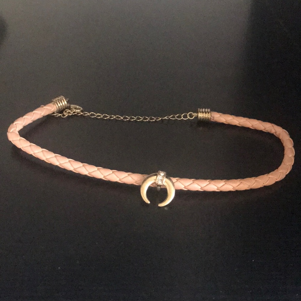 Nuke pink choker